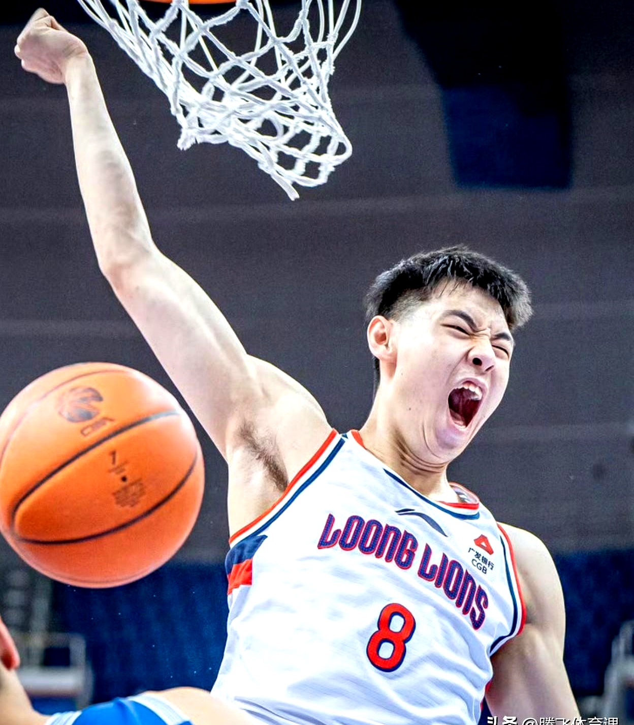 包含CBA季后赛冲刺阶段走向成谜；AC米兰防线松动；压力陡增；训练强度明显提升的词条